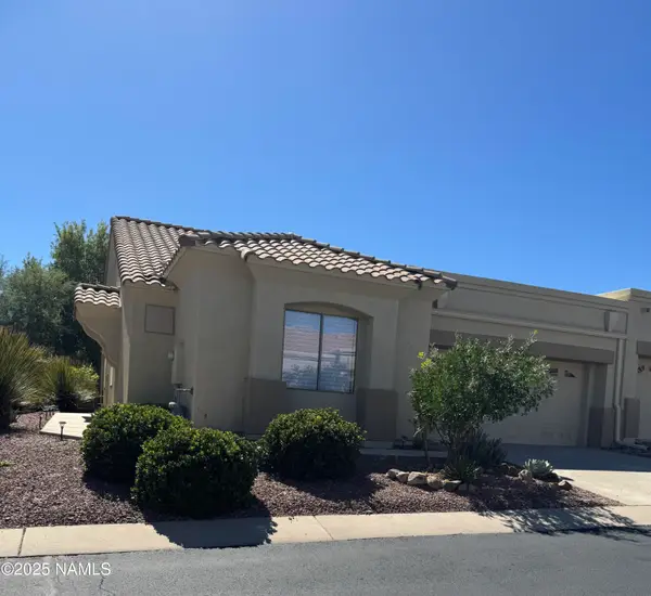 521 W Knotwood Street, Green Valley, AZ 85614
