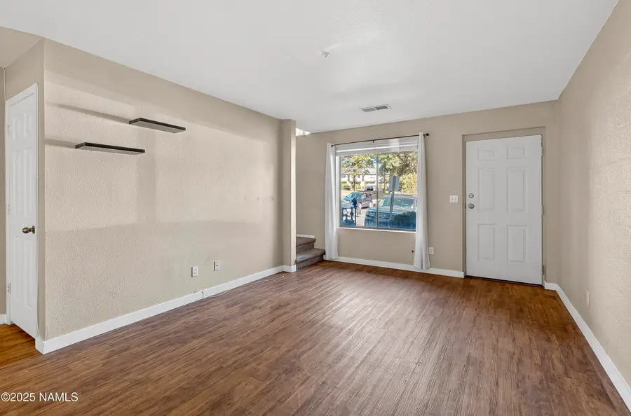 6315 N Saint Nicholas Circle, Flagstaff, AZ 86004 - Image #2