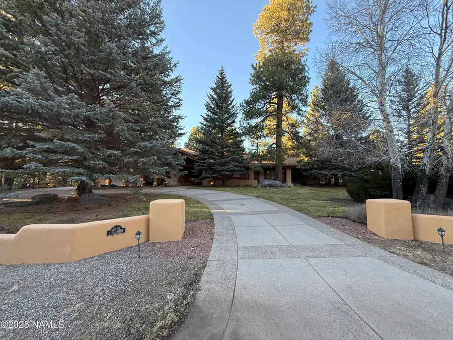 4950 E Mount Pleasant Drive, Flagstaff, AZ 86004 - Image #2