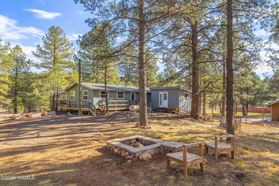225 S Beech Drive, Flagstaff, AZ 86004 - Image #2