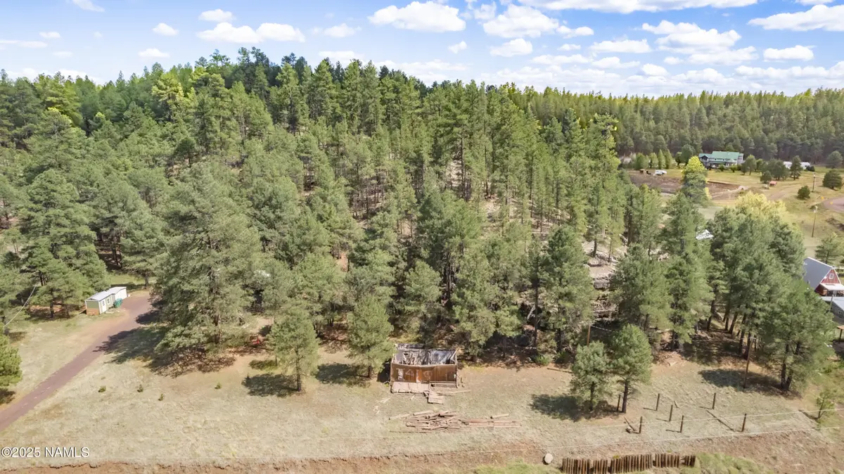 3753 Happy Trails Drive, Flagstaff, AZ 86005 - Image #1