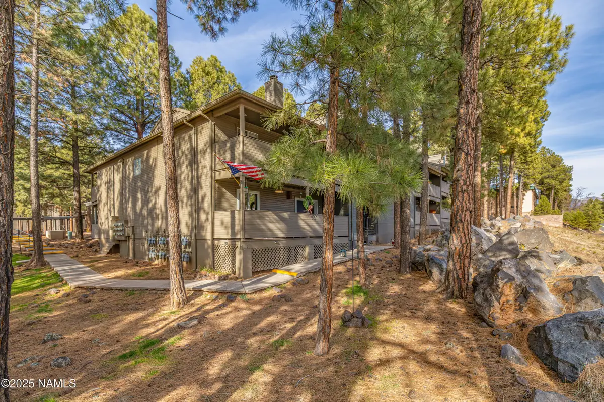 1385 W University Avenue, Flagstaff, AZ 86001 - Image #1