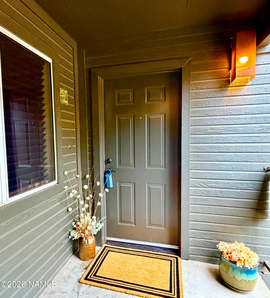 1385 W University Avenue, Flagstaff, AZ 86001 - Image #2