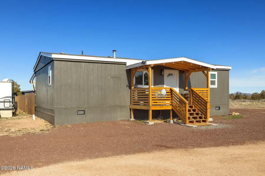 635 E Laramie Drive, Williams, AZ 86046 - Image #2