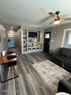 311 N Warren Avenue, Winslow, AZ 86047 - Image #3