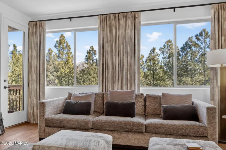 382 N Moriah Drive, Flagstaff, AZ 86001 - Image #2