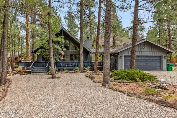 755 E Meadow View Road, Munds Park, AZ 86017