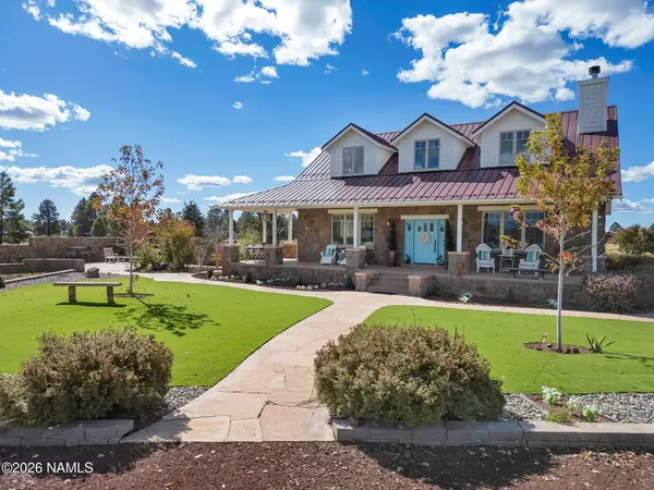 15739 Rabbitbrush Road, Parks, AZ 86018