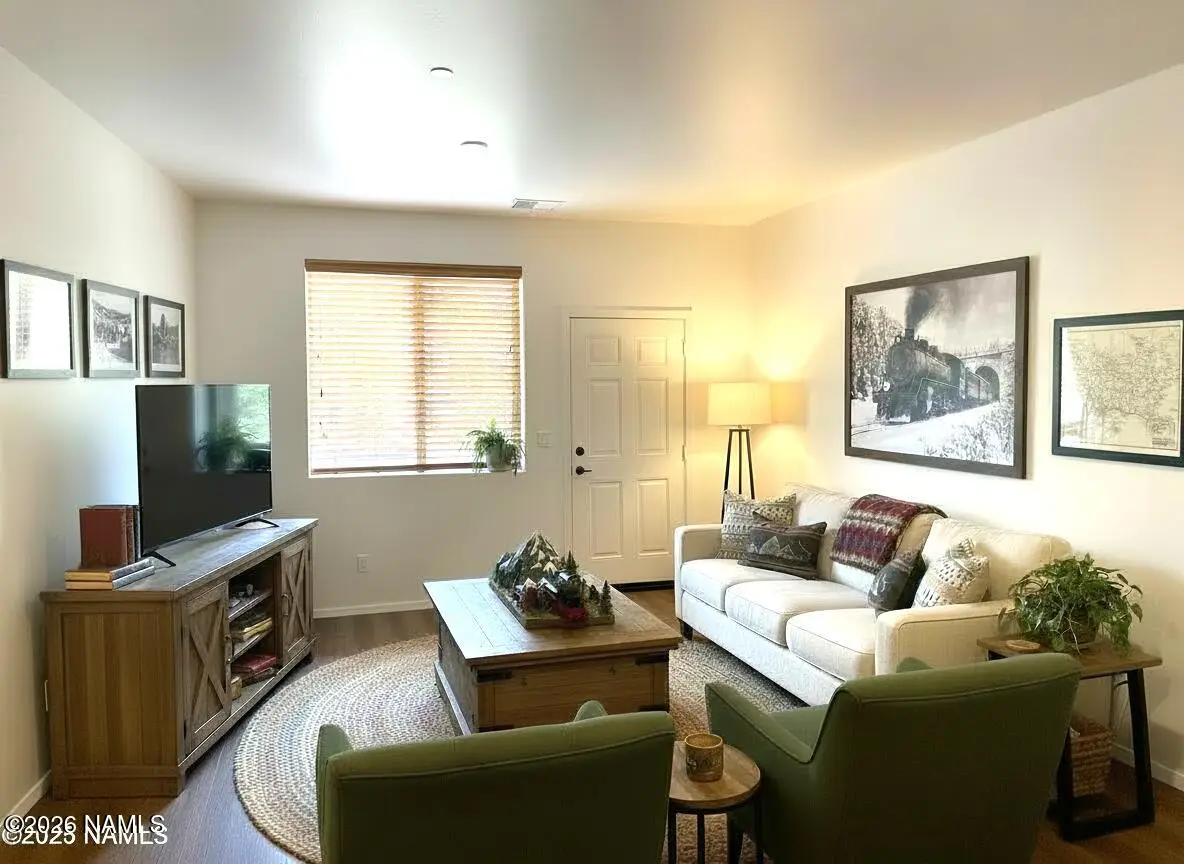 2950 W Presidio Drive, Flagstaff, AZ 86001 - #1