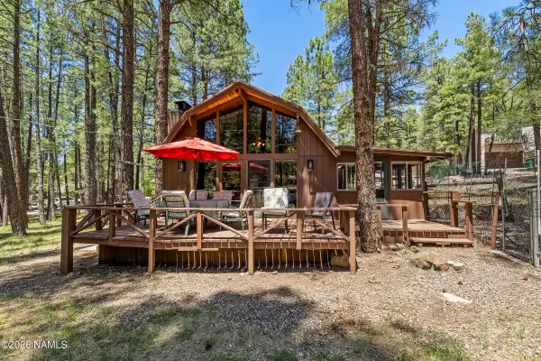 325 Lodge Drive, Munds Park, AZ 86017