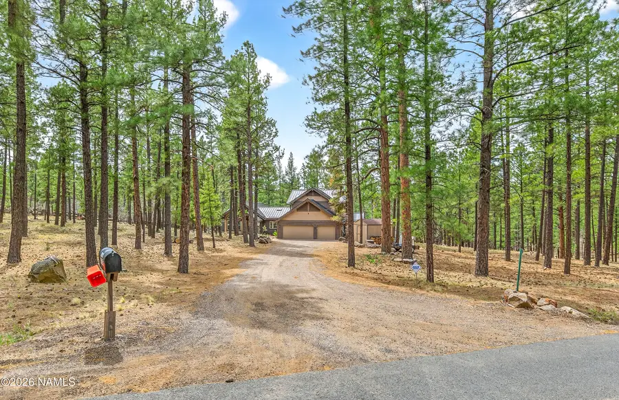105 W Mount Elden Lookout Road, Flagstaff, AZ 86001 - #2