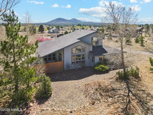 8405 Remington Drive, Flagstaff, AZ 86004