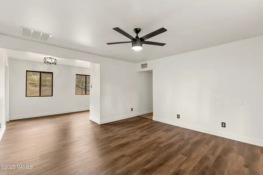 213 E Woodland Drive, Flagstaff, AZ 86001 - #2