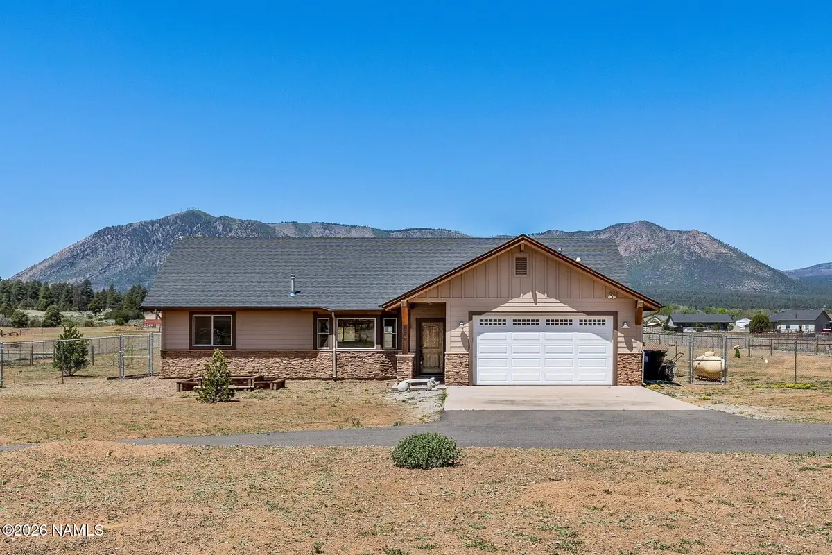 8200 Stardust Trail, Flagstaff, AZ 86004 - #1