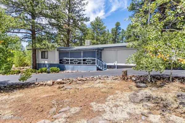 17330 S Aspen Place, Munds Park, AZ 86017