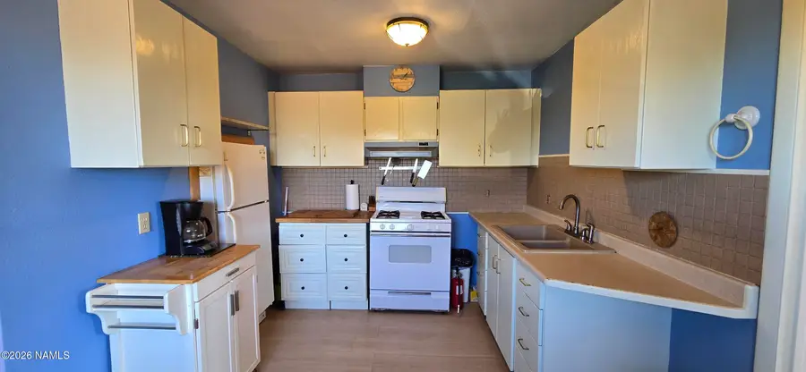 4605 E Juniper Road, Williams, AZ 86046 - #2