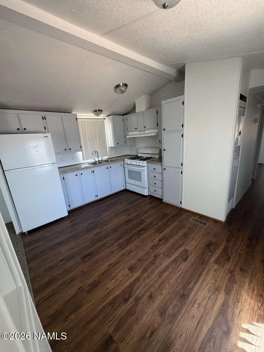 99 Manson Street, Page, AZ 86040 - #2
