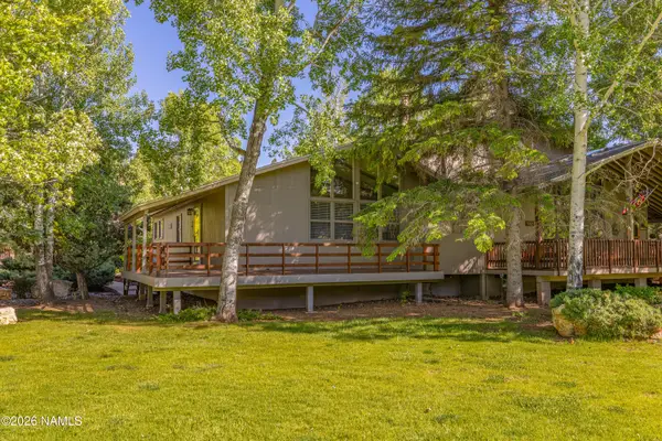 2047 N Country Club Drive, Flagstaff, AZ 86004