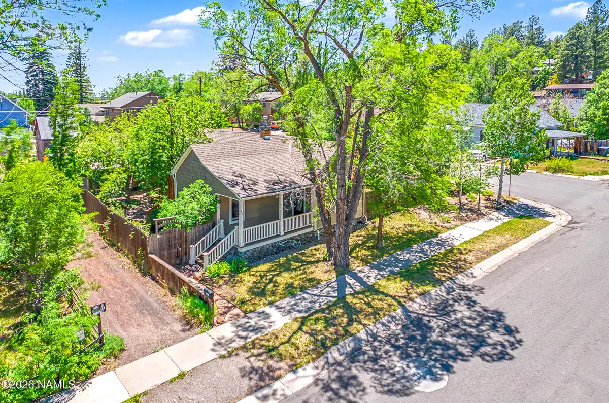 725 W Summit Avenue, Flagstaff, AZ 86001 - #1