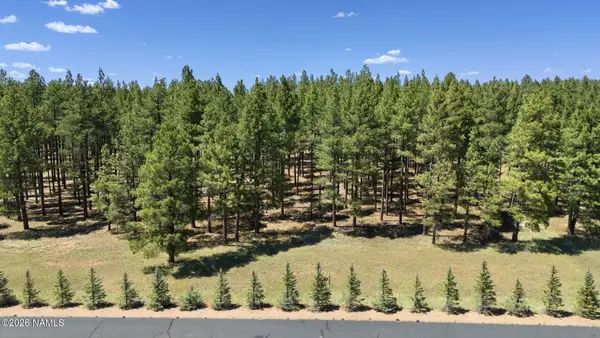 9 E Foxboro Road, Munds Park, AZ 86017