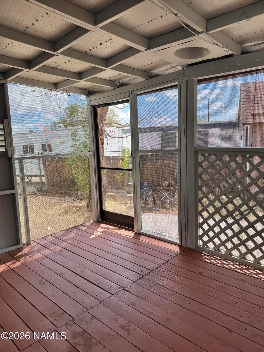 1033 N Kinsley Avenue, Winslow, AZ 86047 - #2