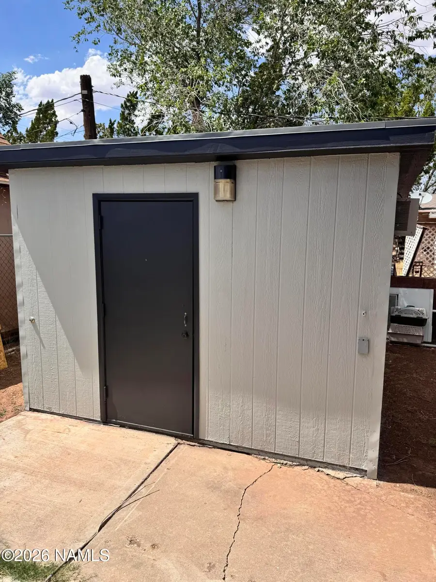 1033 N Kinsley Avenue, Winslow, AZ 86047 - #3