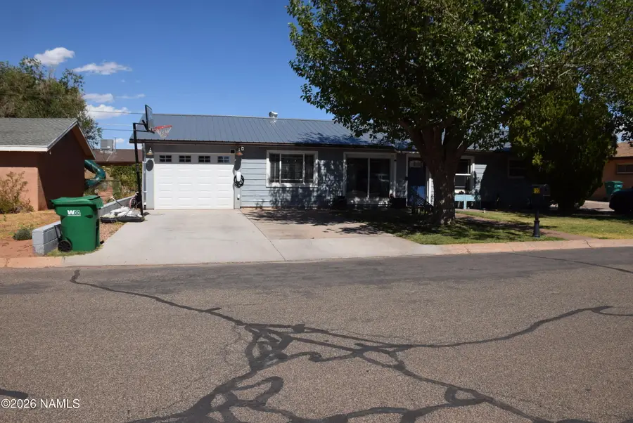 120 Navajo Drive, Winslow, AZ 86047 - #2