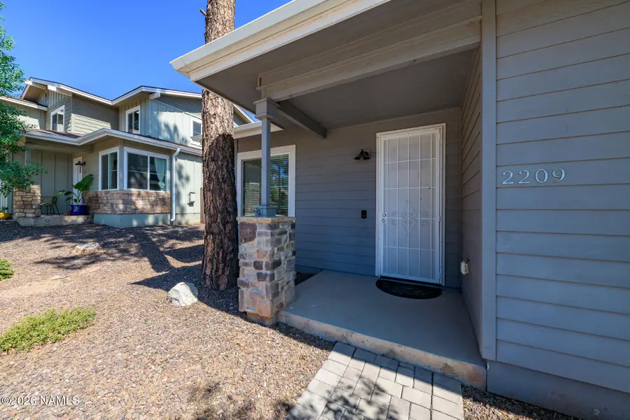 2209 W Mission Timber Circle, Flagstaff, AZ 86001 - #2