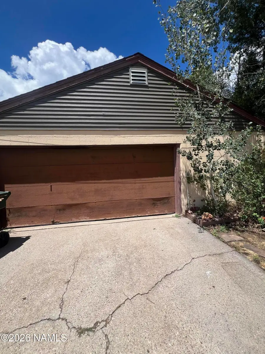 906 N Navajo Drive, Flagstaff, AZ 86001 - #2