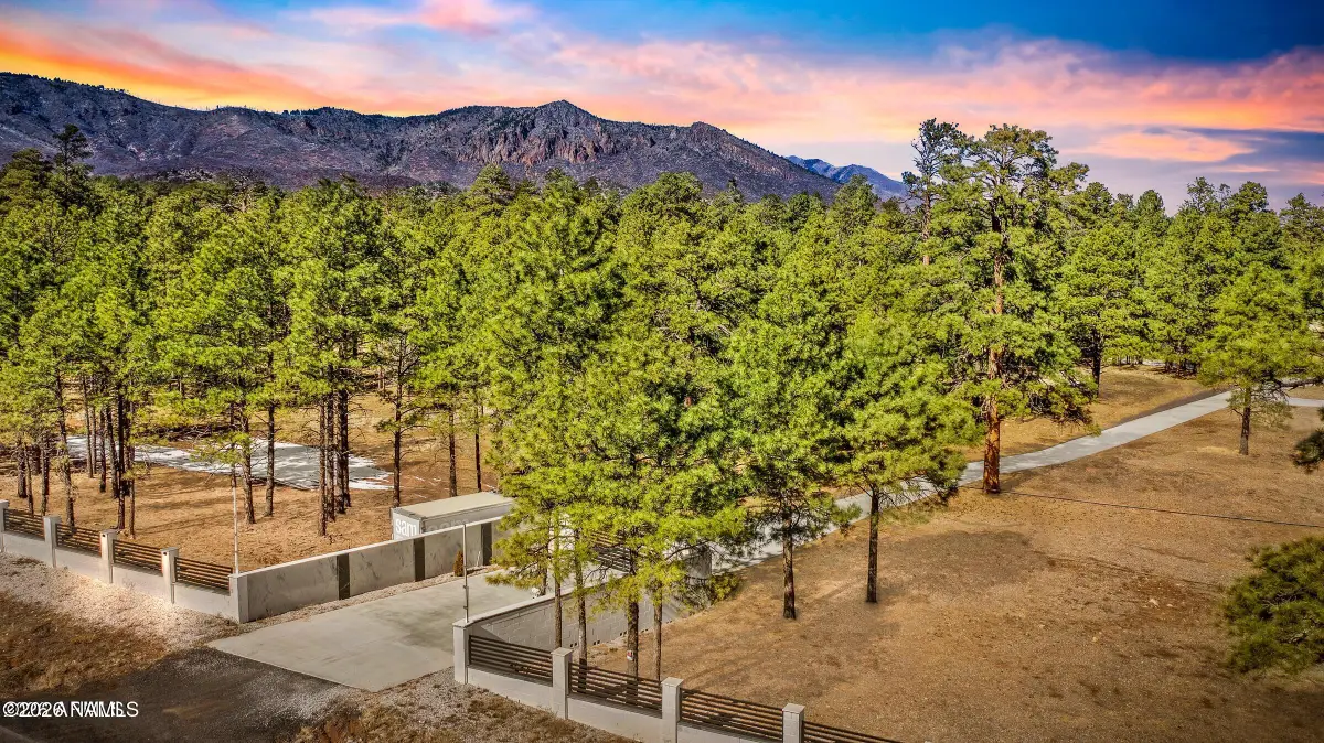 5055 Townsend-winona Road, Flagstaff, AZ 86004 - #1