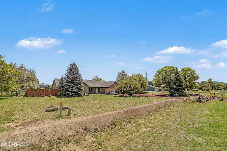 9907 Heritage Drive, Flagstaff, AZ 86004 - #3