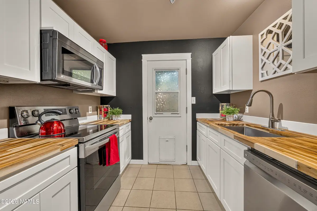 2401 N West Street, Flagstaff, AZ 86004 - #1
