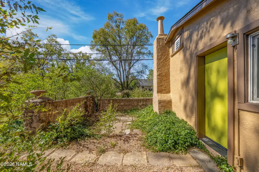 114 E Dupont Avenue, Flagstaff, AZ 86001 - #2