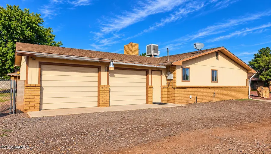 321 E Hillview Street, Winslow, AZ 86047 - #3