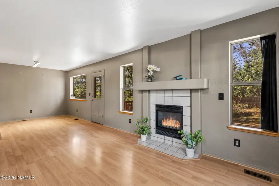 863 N Pine Cliff Drive, Flagstaff, AZ 86001 - #3