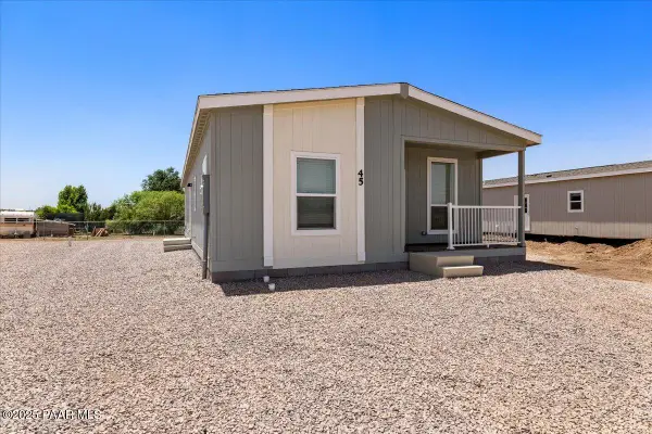 45 W Hawaii Road, Paulden, AZ 86334