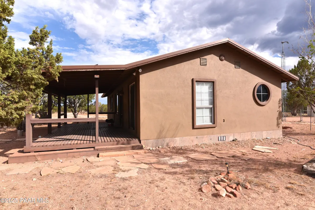 45437 N Jacqueline Hill Drive, Ash Fork, AZ 86320 - Image #1