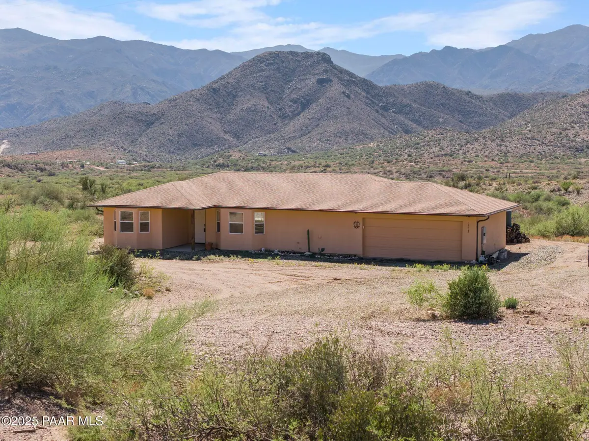 17200 S Dripping Springs Road, Mayer, AZ 86333 - Image #1
