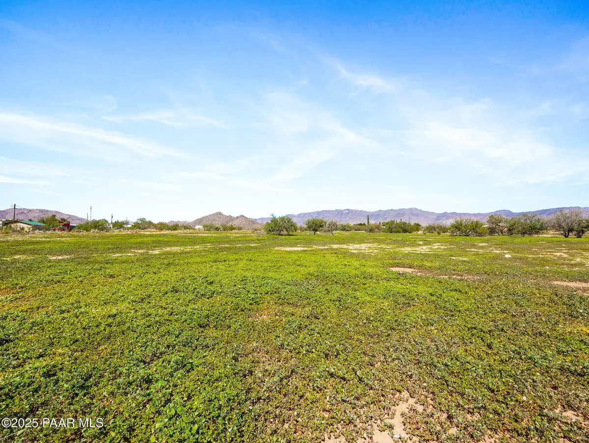22055 W Sunrise Road, Congress, AZ 85332 - Image #1