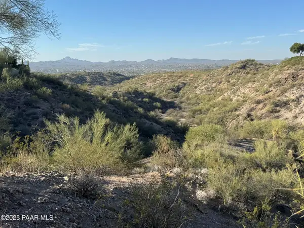 38000 S Blue Tank Trail, Wickenburg, AZ 85390