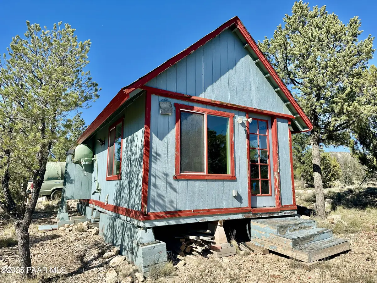 30425 W Conejo Road, Seligman, AZ 86337 - Image #1