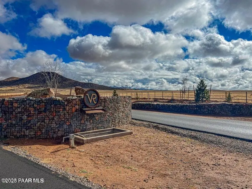 10143 E Songbird Way, Prescott Valley, AZ 86315 - Image #2