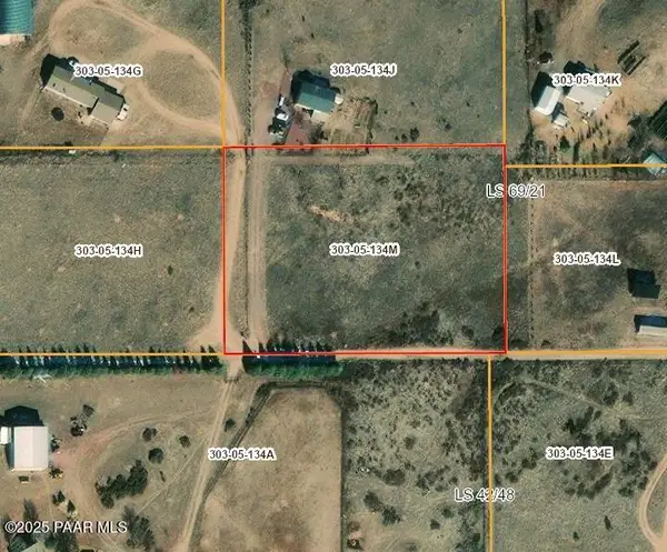 25000 N Big Springs Ranch Road, Paulden, AZ 86334