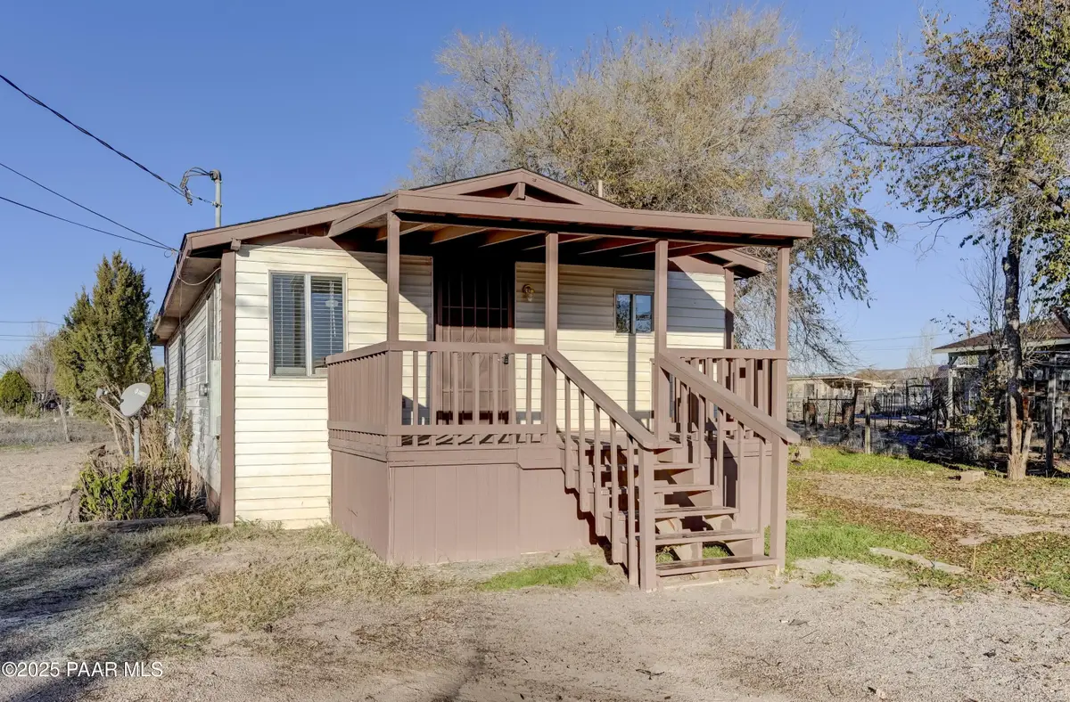 102 E Bayberry Drive, Paulden, AZ 86334 - Image #1