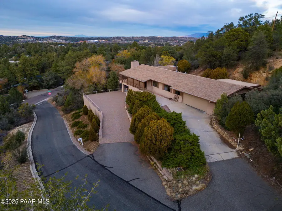 425 Fairway View Drive, Prescott, AZ 86303 - Image #2