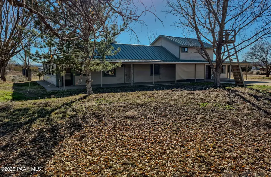 125 E Harpson Trail, Paulden, AZ 86334 - Image #2