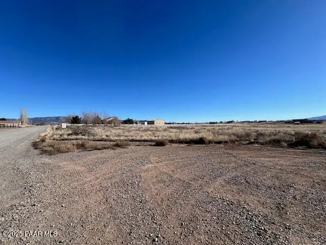 11085 N Antelope Meadows Drive, Prescott Valley, AZ 86315 - Image #2