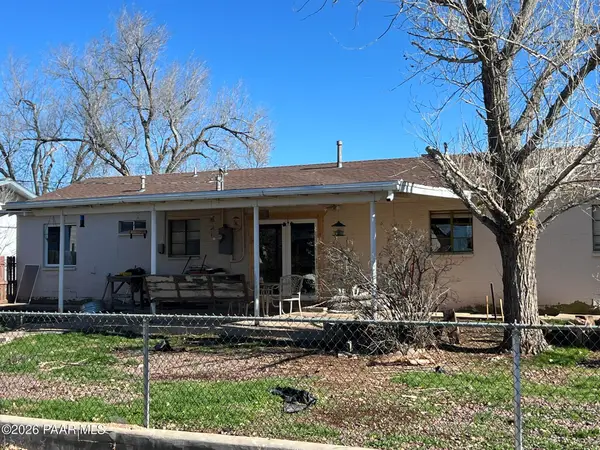 46812 8th Street, Ash Fork, AZ 86320