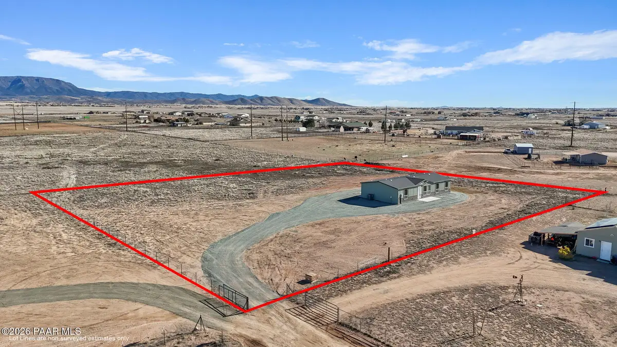 7455 E Bunkhouse Road, Prescott Valley, AZ 86315 - Image #1
