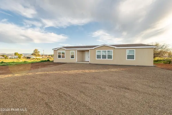 20255 E Stagecoach Trail, Mayer, AZ 86333